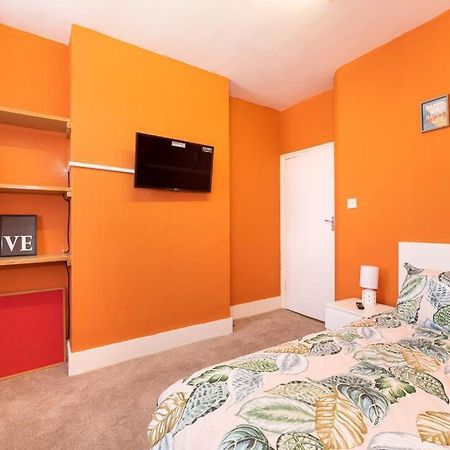 Barking Road Comfy House Apartment London Exterior photo