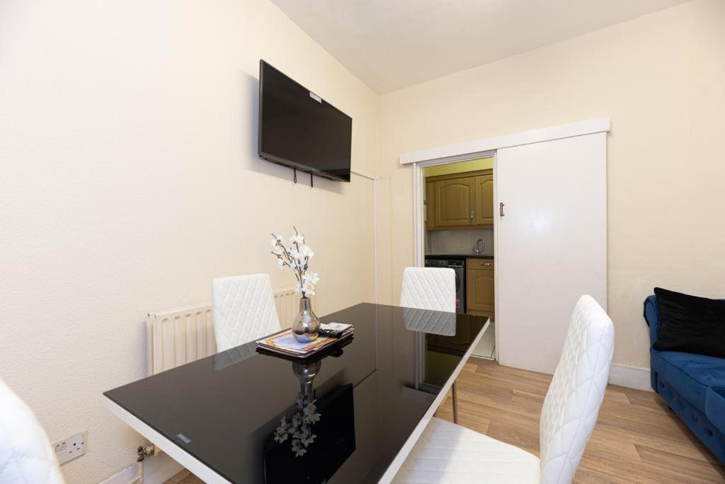 Barking Road Comfy House Apartment London Exterior photo